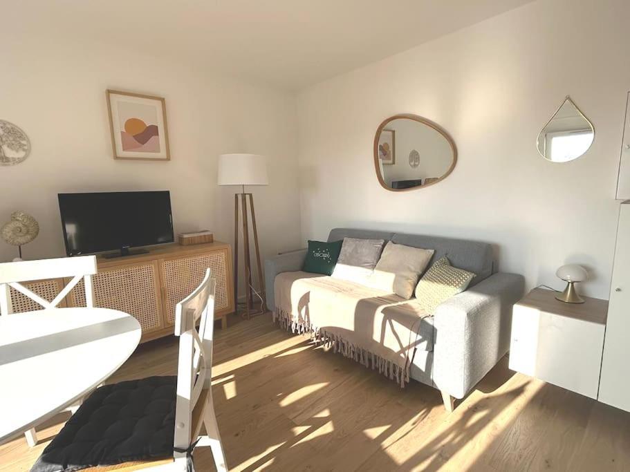 Cabourg Cosy, Appartement Refait A Neuf, 5 Min A Pied De La Mer Bagian luar foto
